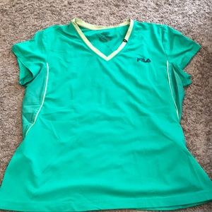 Women’s Fila Green workout top. Size XL